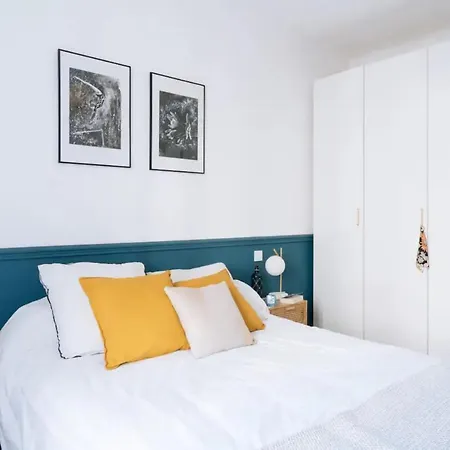 Apartment Stylish & Modern 1bd For 4 In